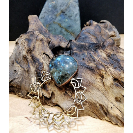 CIONDOLO LABRADORITE IN OTTONE E RAME